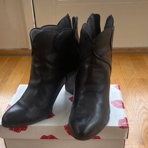 Adrienne Vittadini Black Leather Western Ankle Boots